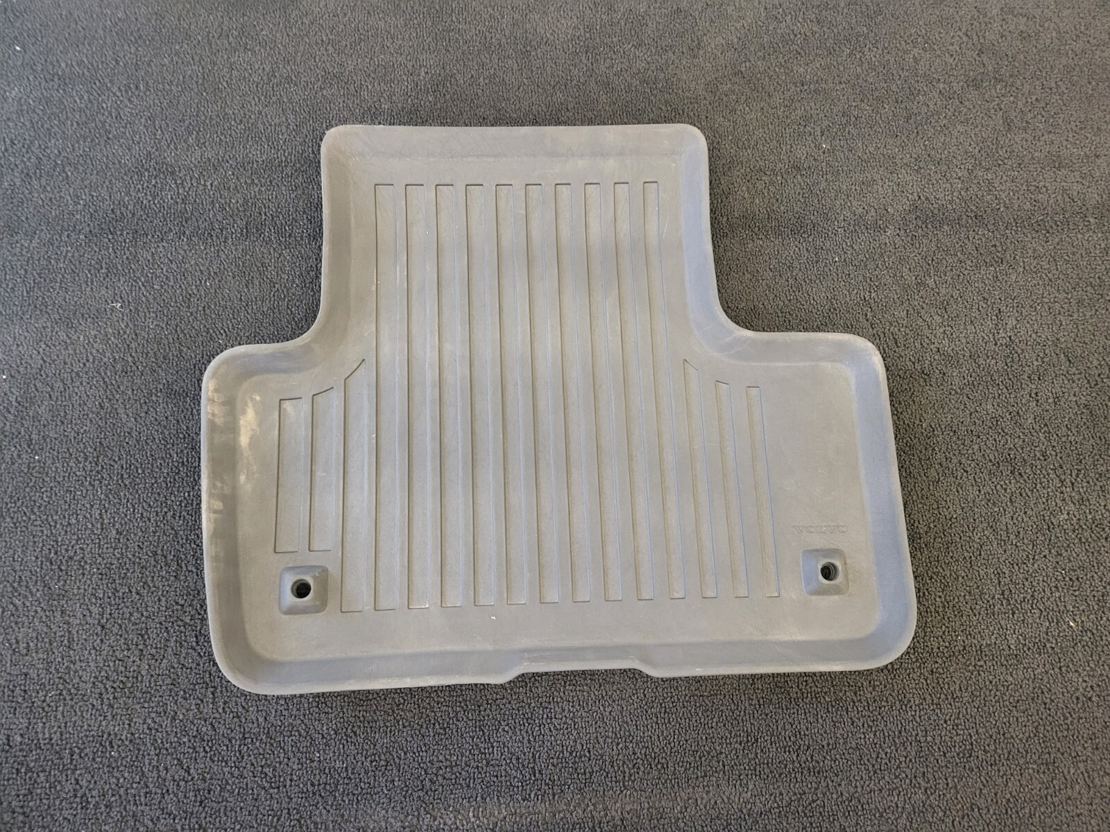 1822 Volvo XC60 Rubber Floor Mats Set Charcoal 32357460 eBay