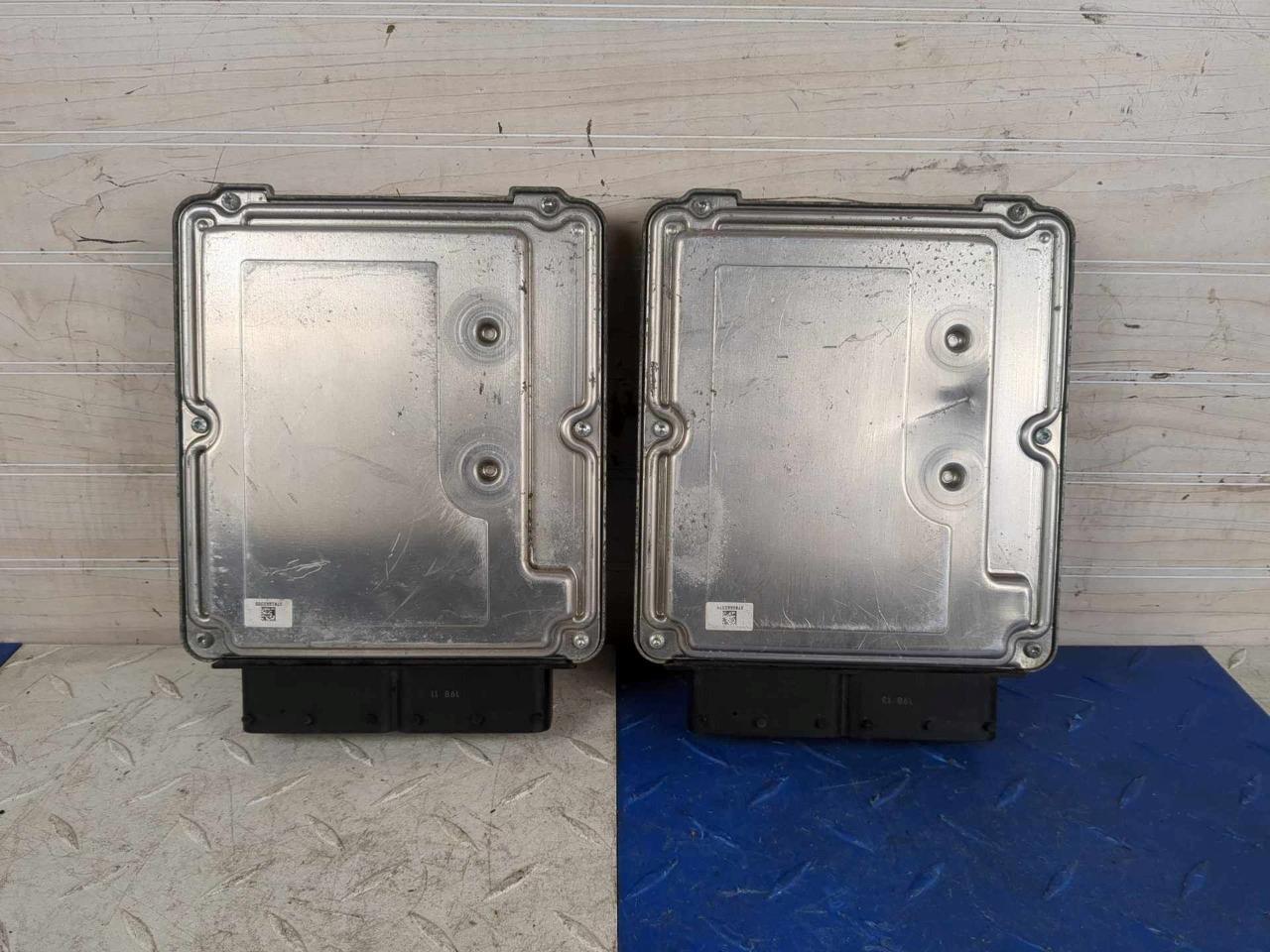 2017 Audi R8 Plus - OEM 5.2L V10 Engine Control Module MATCHED PAIR 4S0907552A