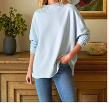 Frank Eileen Effie Long-Sleeve Funnel Neck Triple Fleece Capelet large - NWOT