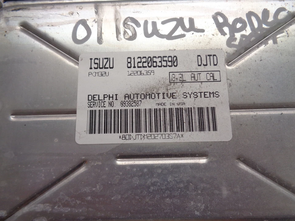 Caja cerebral motor/motor ISUZU RODEO 01 módulo de computadora control Foto 2 de 2