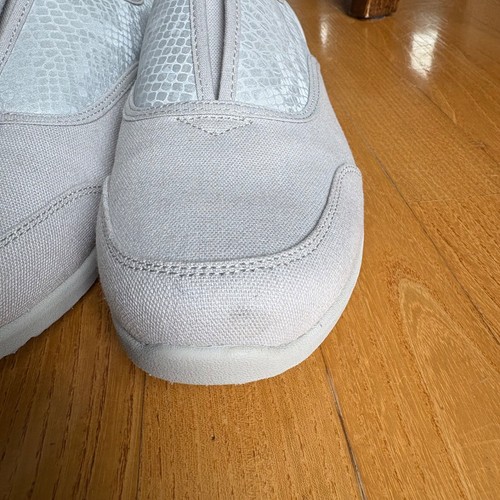 Vionic Magnolia Denver Slip On Sneakers Light Grey Canvas Womens size 8 Orthotic - Picture 9 of 17