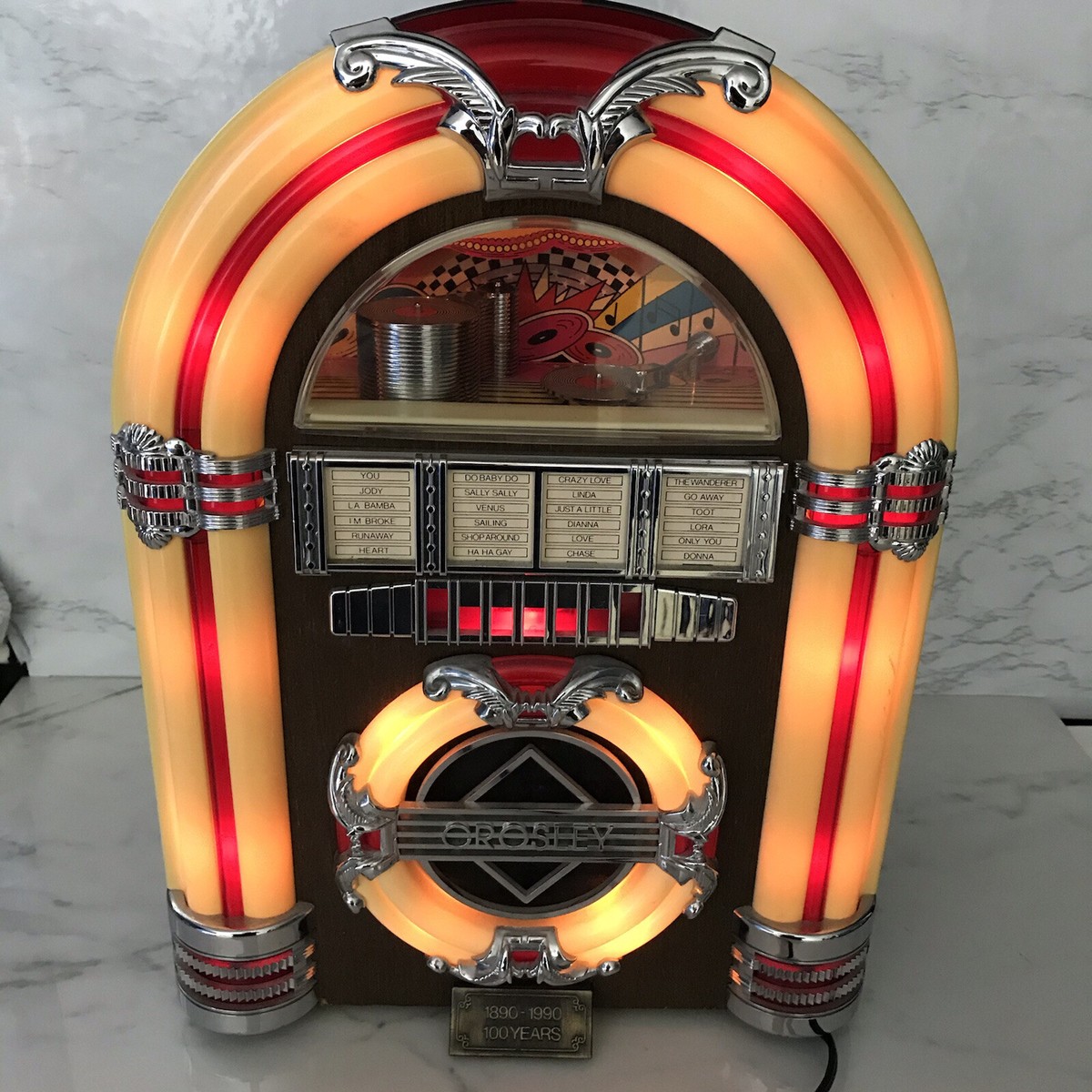 Vintage Thomas Collector Edition CR-11 Juke Box Radio and