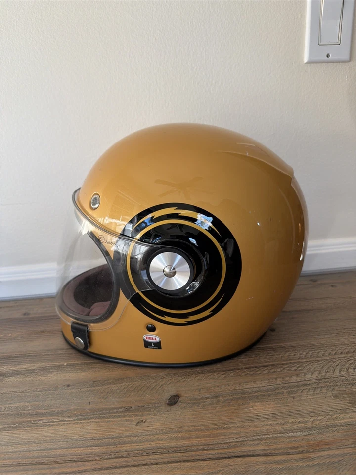 Bell Bullitt Helmet - Bolt Gloss Yellow/Black - Image 2 of 4