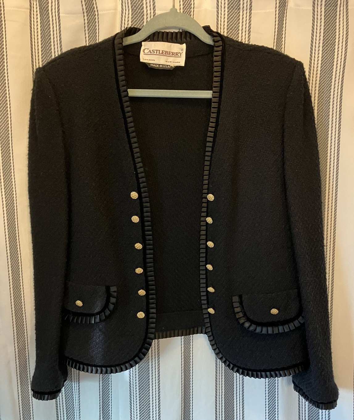 Castleberry Vintage Women's Black Jacket Sweater Sz Large Satin Trim Made in USA