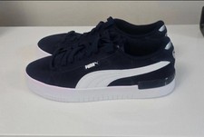 Image of Womens PUMA Trainers Size UK 6.5 New Without Tags Or Box Never Worn.