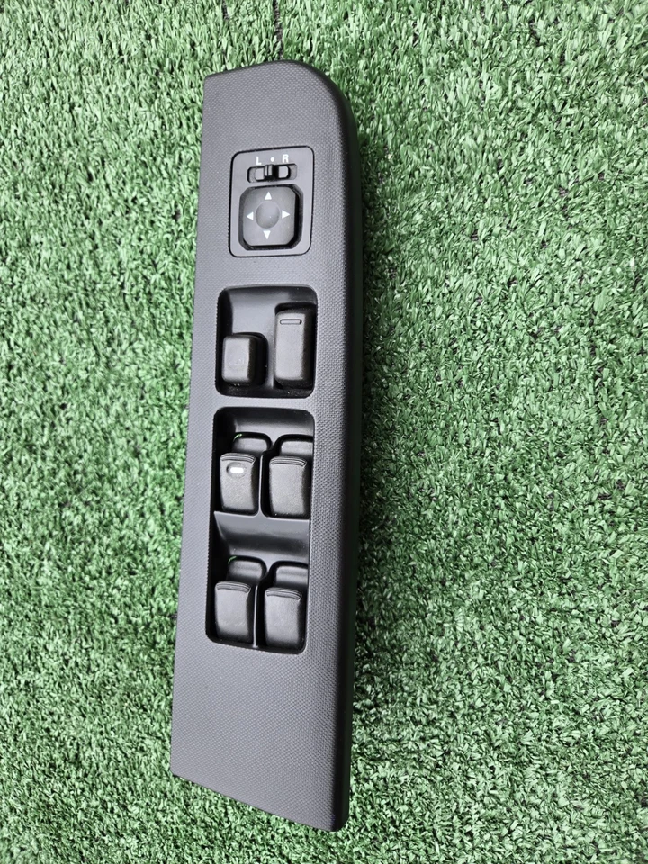 2004 05 2006 Mitsubishi Endeavor Master Power Window Switch Driver Left Door OEM - Image 4 of 4