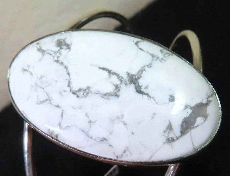 Attunement Howlite and Sterling Silver Cuff Bracelet - Image 4 of 4