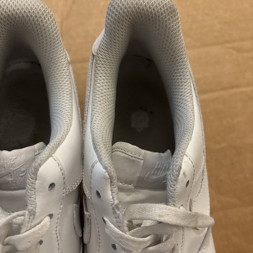 Used Nike Air Force 1 Men's (US Size 10.5) Shoes in White - Picture 4 of 16