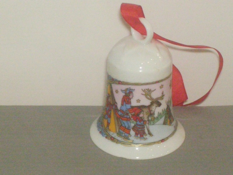 Hutschenreuther Germany Bell 1995 Christmas Annual Ornament "Lappland" MIB