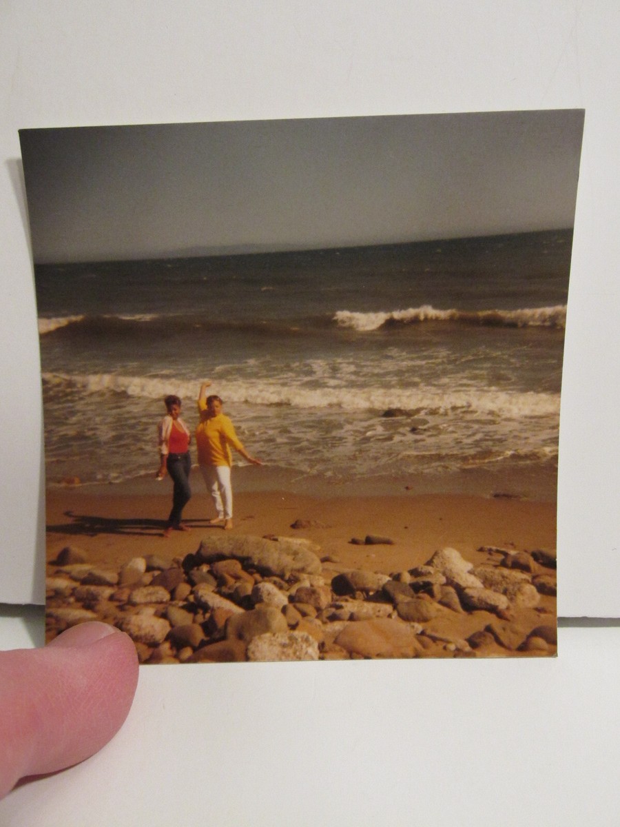 1980S VINTAGE FOUND PHOTOGRAPH COLOR ORIGINAL ART PHOTO