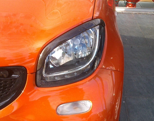 Scheinwerferblenden Smart Fortwo 453 Look Carbon - Bild 2 von 3