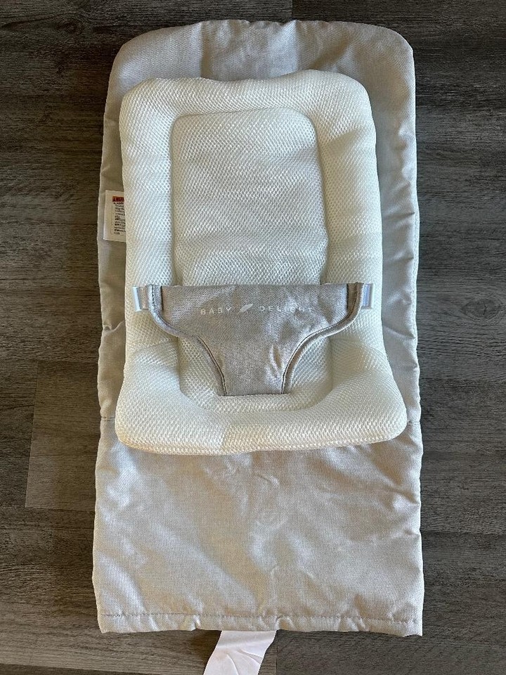 Baby Delight Alpine Wave Deluxe Portable Bouncer Automated Motion