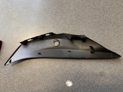 2016 Kawasaki ZX10R OEM Left Rear Tail Fairing Cover 36001-0640