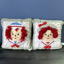 Pair Of Raggedy Ann  Andy Throw Pillows 12  x 12  Square