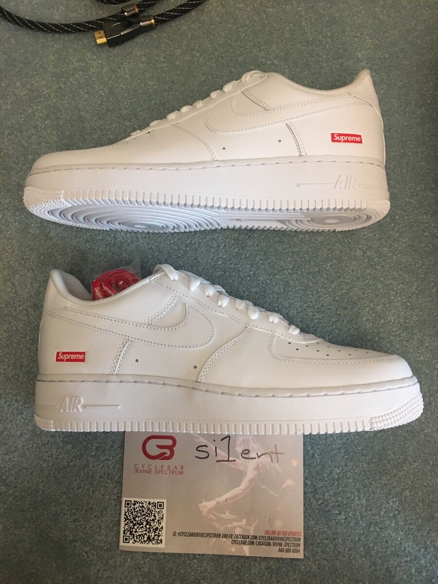 Supreme Nike Air Force 1 Low White Size 10 DS Brand New IN Supreme Nike Air Force 1 Low White Size 10 DS Brand New IN