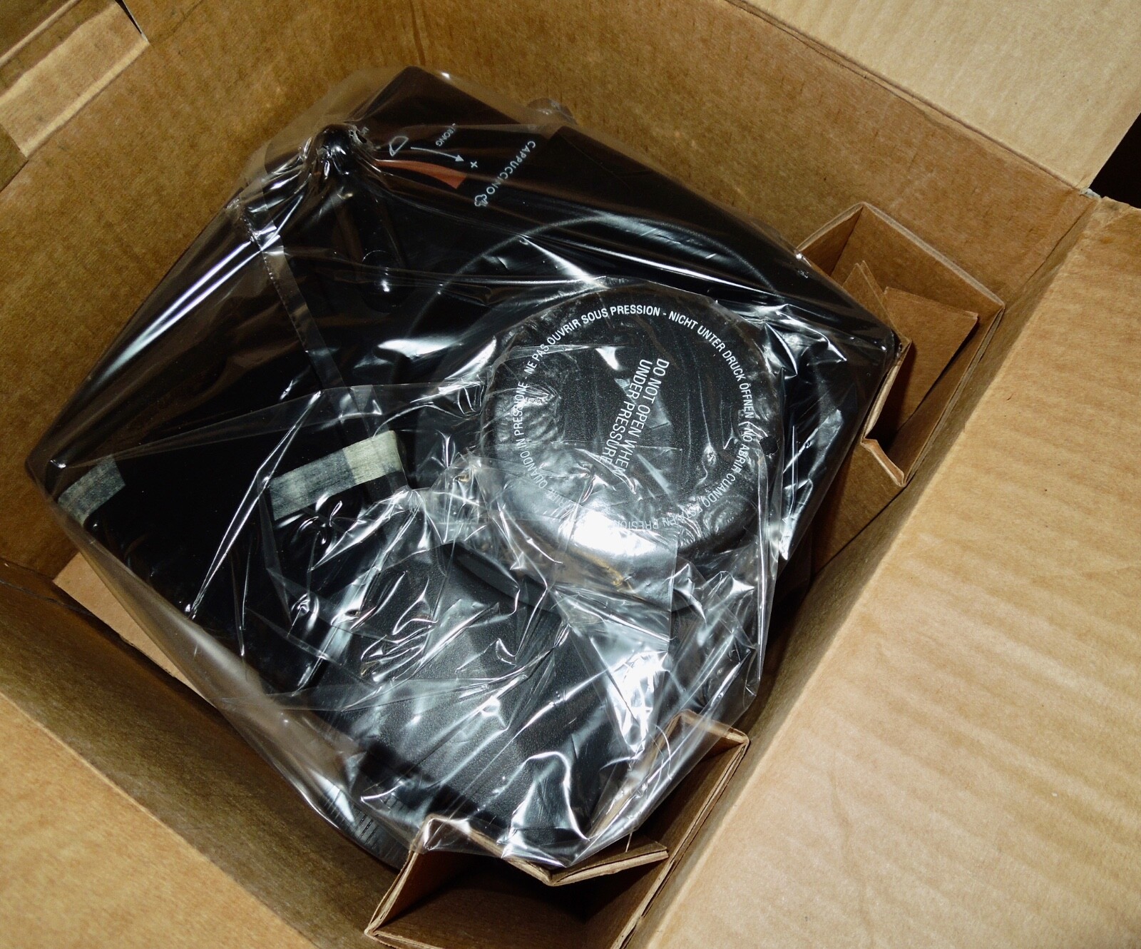 Brand New 1990s DeLonghi CAFFE SIENA Espresso/Cappuccino Maker  Model BAR-9IU