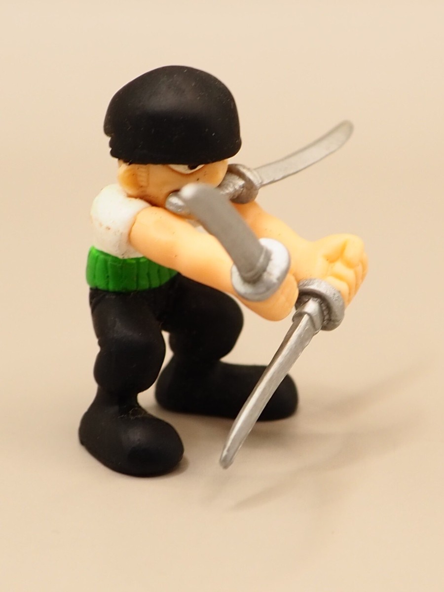 Roronoa Zoro One Piece Full Color Collection Mini Figure