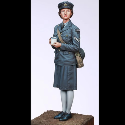 1/16 Resin Figure WAAF Assistant Section Leader 1940 - 1941 Unpainted Unassembl