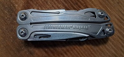 Leatherman Wingman Multi Tool Pliers, Knife, Scissors and more - Stainless Steel