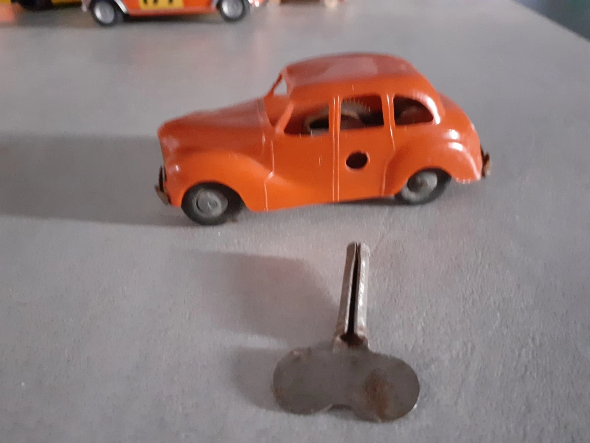 Jouet à Friction Tri-ang : Automobile + Caravane (tôle & Plastique) - Boîte Incluse