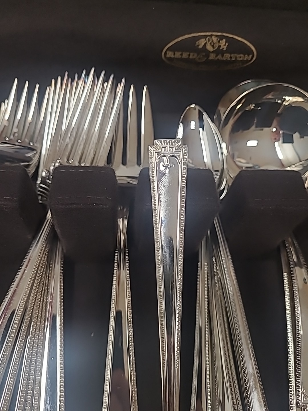 Vintage National Silver Company Sliver plate Silverware 62 Pcs Reed Barton Case