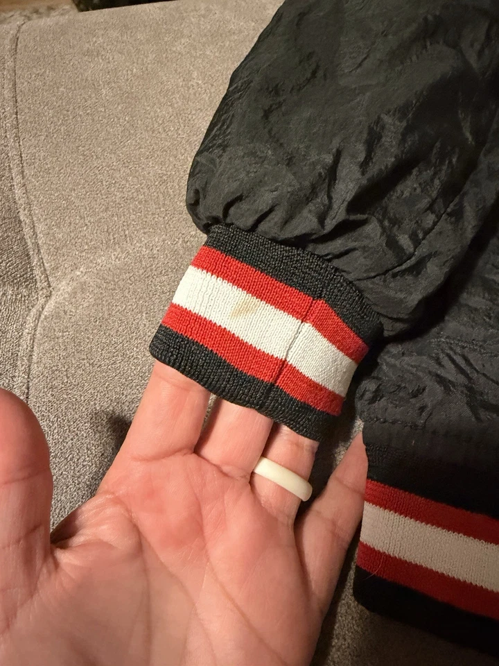 Chaqueta Pullover Negra Años 90 NBA Baloncesto De Colección Starter Niño Pequeño Med Chicago Bulls Foto 4 de 4