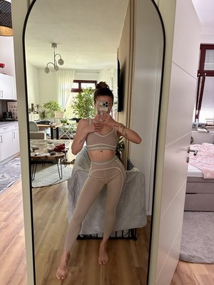 Alo Yoga Set Beige/White Sport Top / Leggins Gr. S