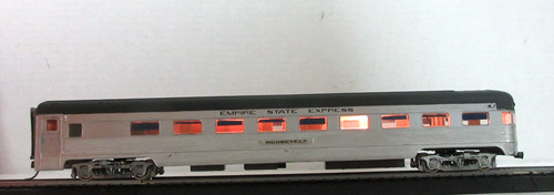HO SCALE RIVAROSSI 6559/0 N.Y.C. Empire State Express Roosevet Aussichtswagen | Zustand: Used
