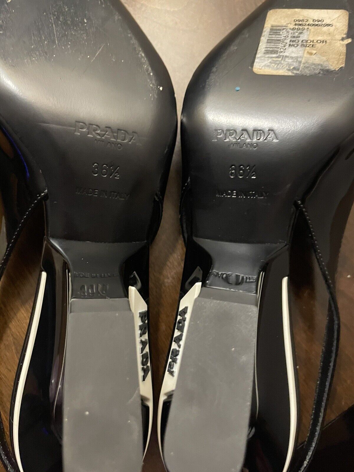 Prada Heels (flawed) - image 5