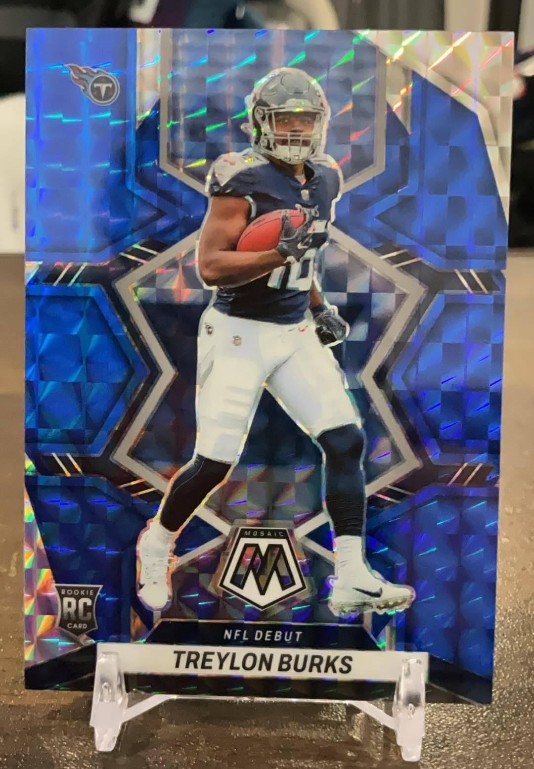2022 Panini Mosaic - NFL Debut Treylon Burks #279 Blue Mosaic Prizm /99 (RC)