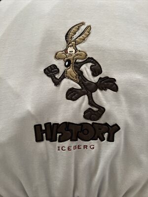 ICEBERG HISTORY シルク　イタリア製　LOONEY TUNES ICEBERG HISTORY シルク イタリア製 LOONEY TUNES - メルカリ