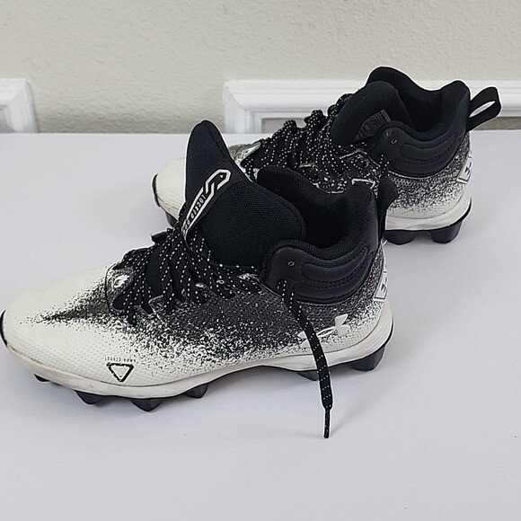 SAOLA Scarpe Under Armour Loccate per Bambini Bianco e Nero Taglia 3 5Y