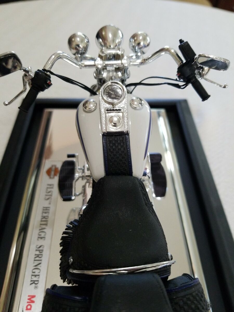 Harley-Davidson 1997 Maisto 1:10 FLSTS Heritage Springer Harley-Davidson 1997 Maisto 1:10 FLSTS Heritage Springer