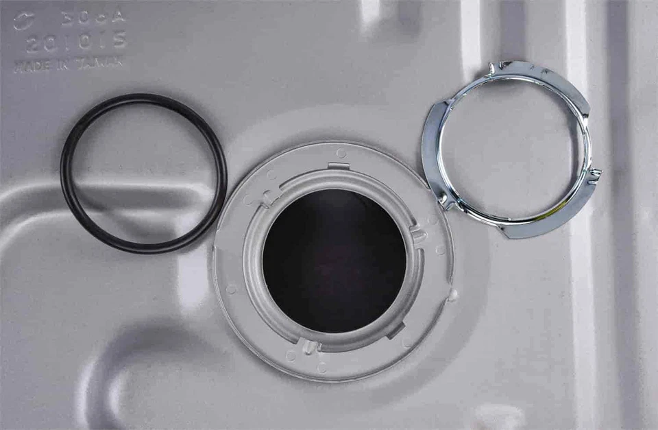 JEGS 78781 Fuel Tank 1978-1987 GM G-Body Cars 17-Gallon Zinc-Nickel Steel Silver - Image 4 of 4