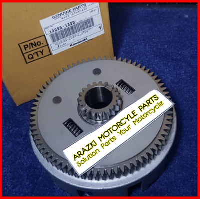 15個 GENUINE KAWASAKI ZX150 KR150 SERPICO150 VICTOR150 HOUSING COMP