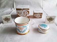 New/Unused - BUCKINGHAM PALACE 1994 - Royal Fine Bone China Mug + Pill Box - MIB