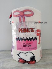 SNOOPY PEANUTS BOWS HEARTS Popular Soft Throw Blanket The Big One NEW