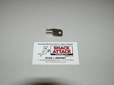 DIXIE NARCO SNACK or SODA VENDING MACHINE DNG29 KEY - New / Free Ship!