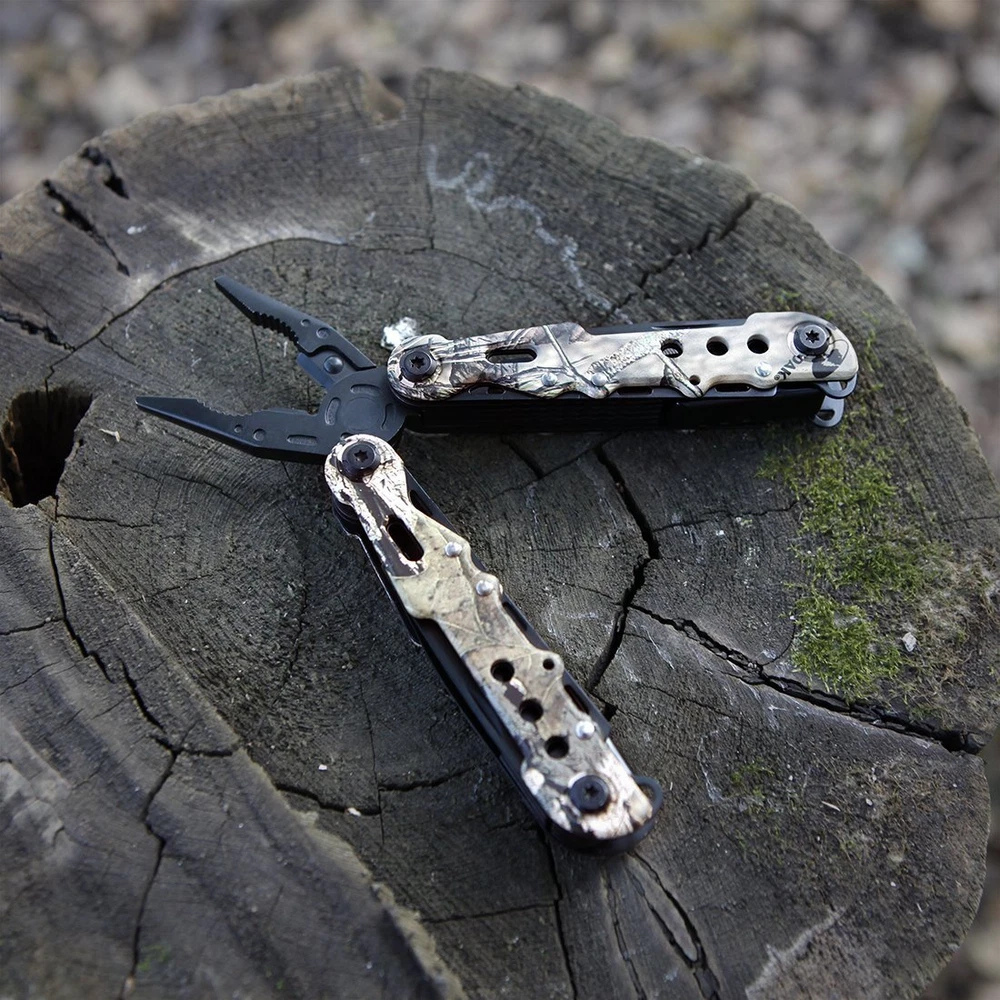 Multi-tool - 13 in 1 Multi Function Pliers - Folding Pocket Tool with Sheath,...