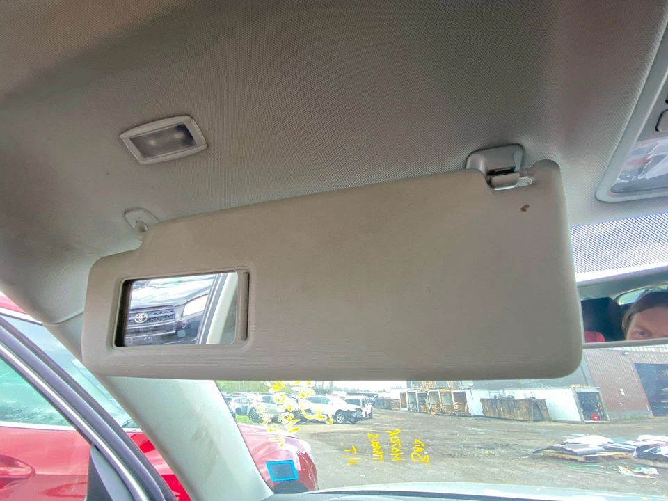 Used Left Sun Visor fits: 2014 Volkswagen Tiguan illuminated US market Left Grad Foto 2 de 4