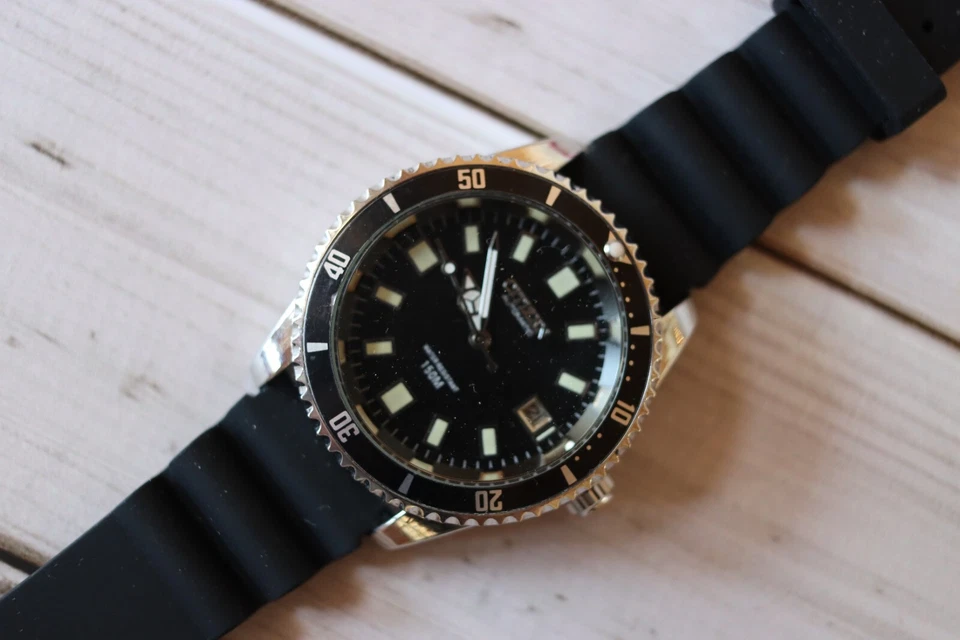 Reloj Hombre CITIZEN Automático Analógico Acero Inoxidable Plateado 4-820789Y Usado Buzo Foto 4 de 4