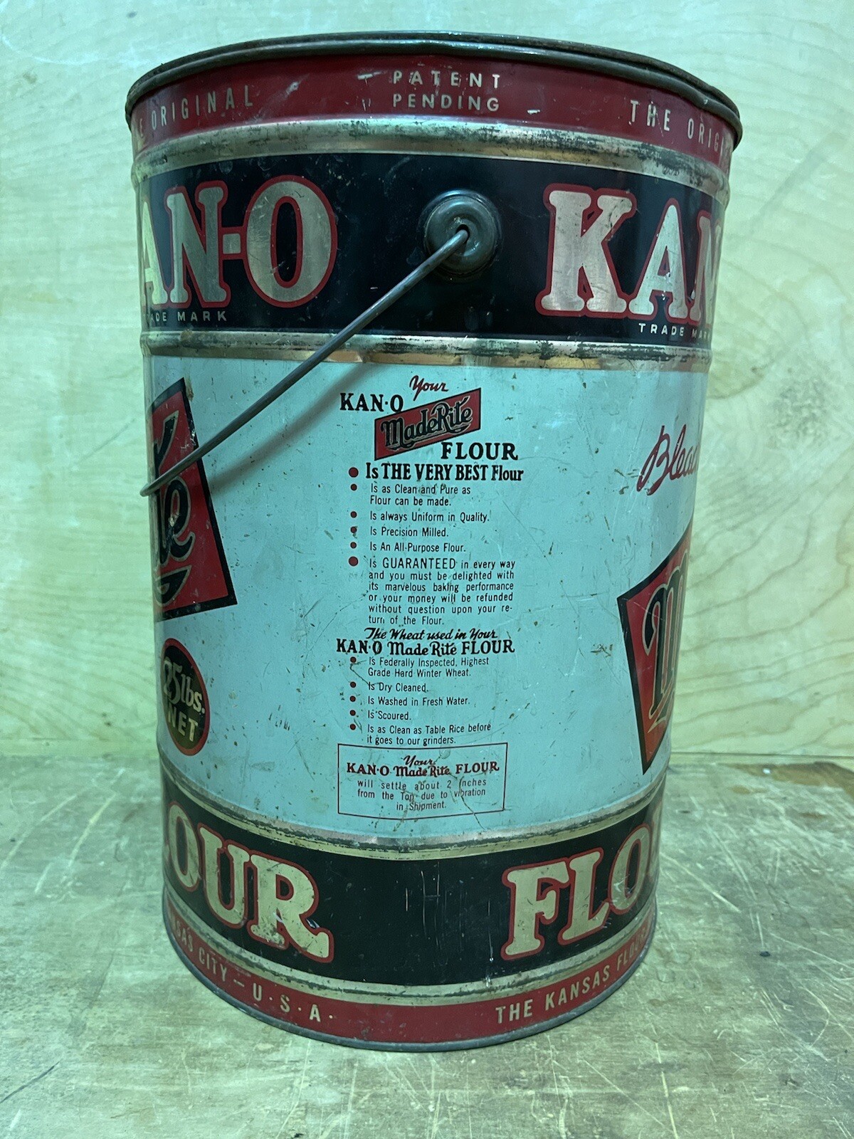 ANTIQUE VTG 20S KANO MADE RITE KANSAS FLOUR MILLS 25LB METAL COUNTRY