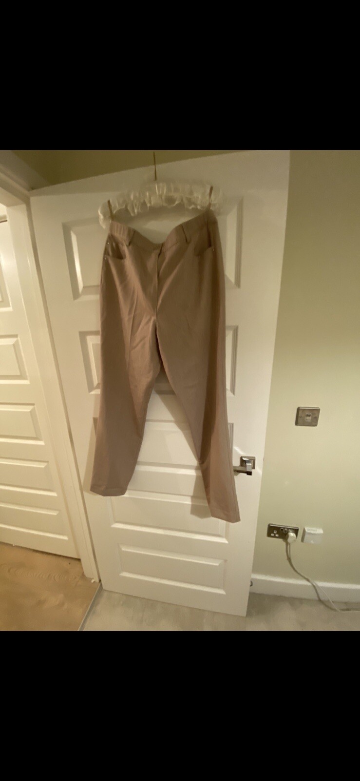 Picture 1 of 4