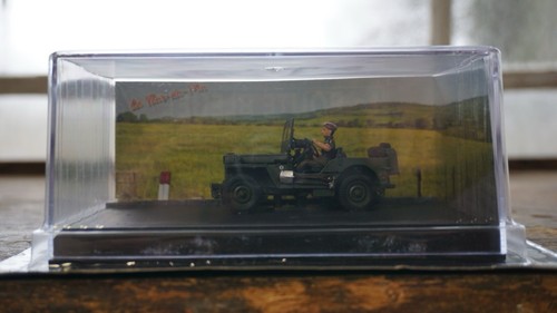 Altaya 1/43 French Jeep Willys La Route Bleue La Jeep Manoeuvre Diorama *Defect - Picture 2 of 14