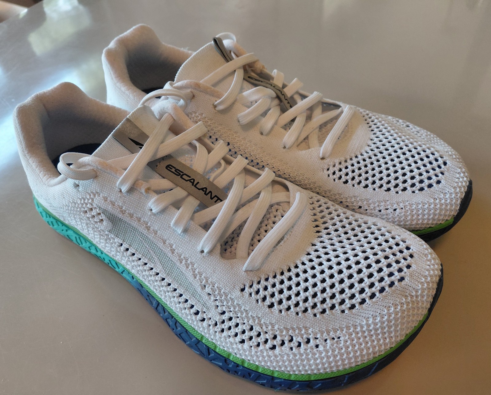 Women's Altra Escalante Racer Size- 8.5