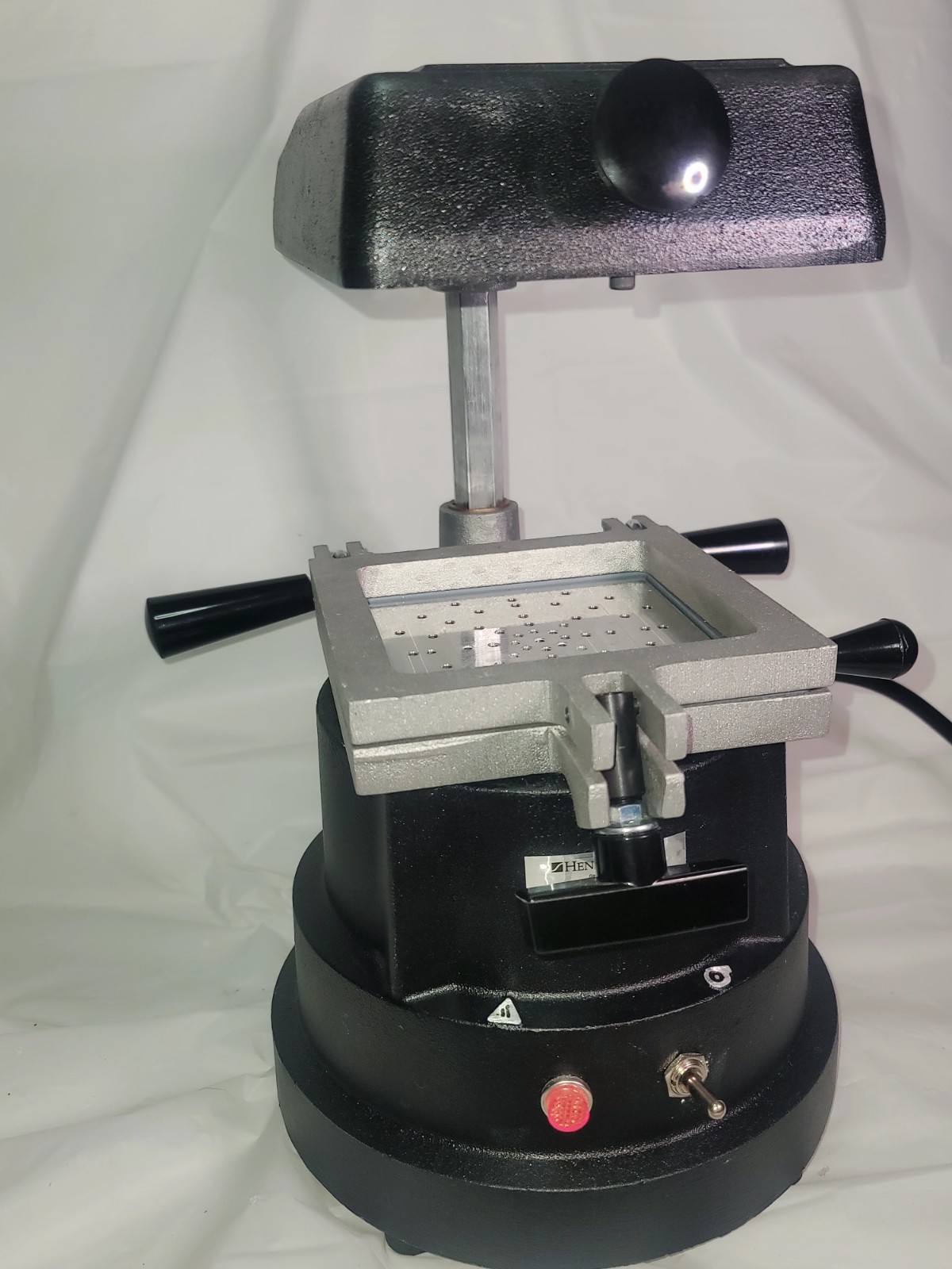 1200w Vacuum Forming Machine for labs - multi purpose