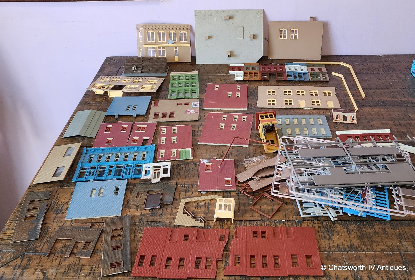 Misc Lot Vintage HO Scale Model Railroad Layout Pieces ~ House Sides w/ Sprues