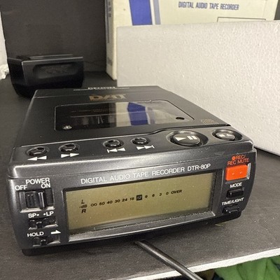 デノン DENON ポータブル DAT プレーヤー DTR-80P AP-20 デノン DENON ポータブル DAT プレーヤー DTR-80P AP-20 DENON DTR-80P