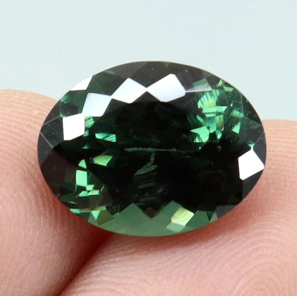 Ciondolo con croce a freccia in oro massiccio 14K: Tormalina verde Fleur De Lis - Italia