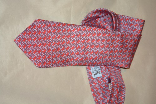 HERMES Mens Red Tie 5288 TA Made in France - Picture 2 of 15